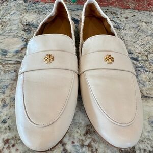 Tori Burch Genuine Leather Ivory Ballet Loafers size 11 Mint condition